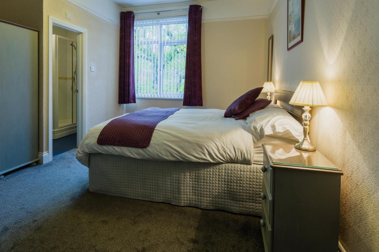 Relax At Rosscourt Guest House-Free On Site Parking (Adults Only) Борнмут Экстерьер фото