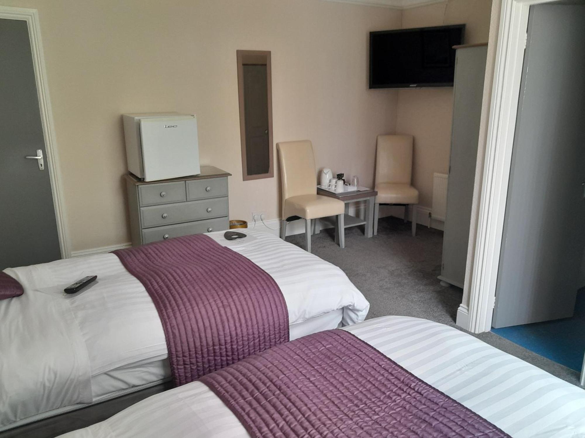 Relax At Rosscourt Guest House-Free On Site Parking (Adults Only) Борнмут Экстерьер фото