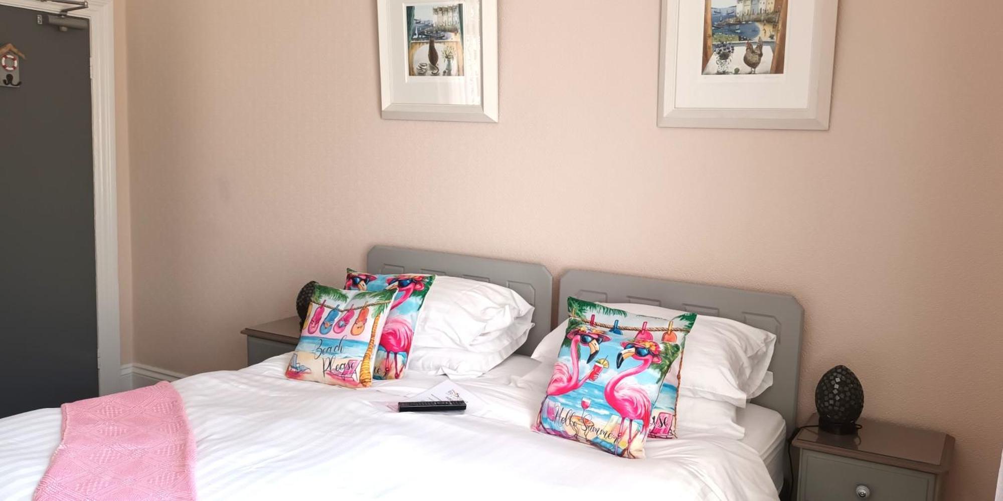 Relax At Rosscourt Guest House-Free On Site Parking (Adults Only) Борнмут Экстерьер фото