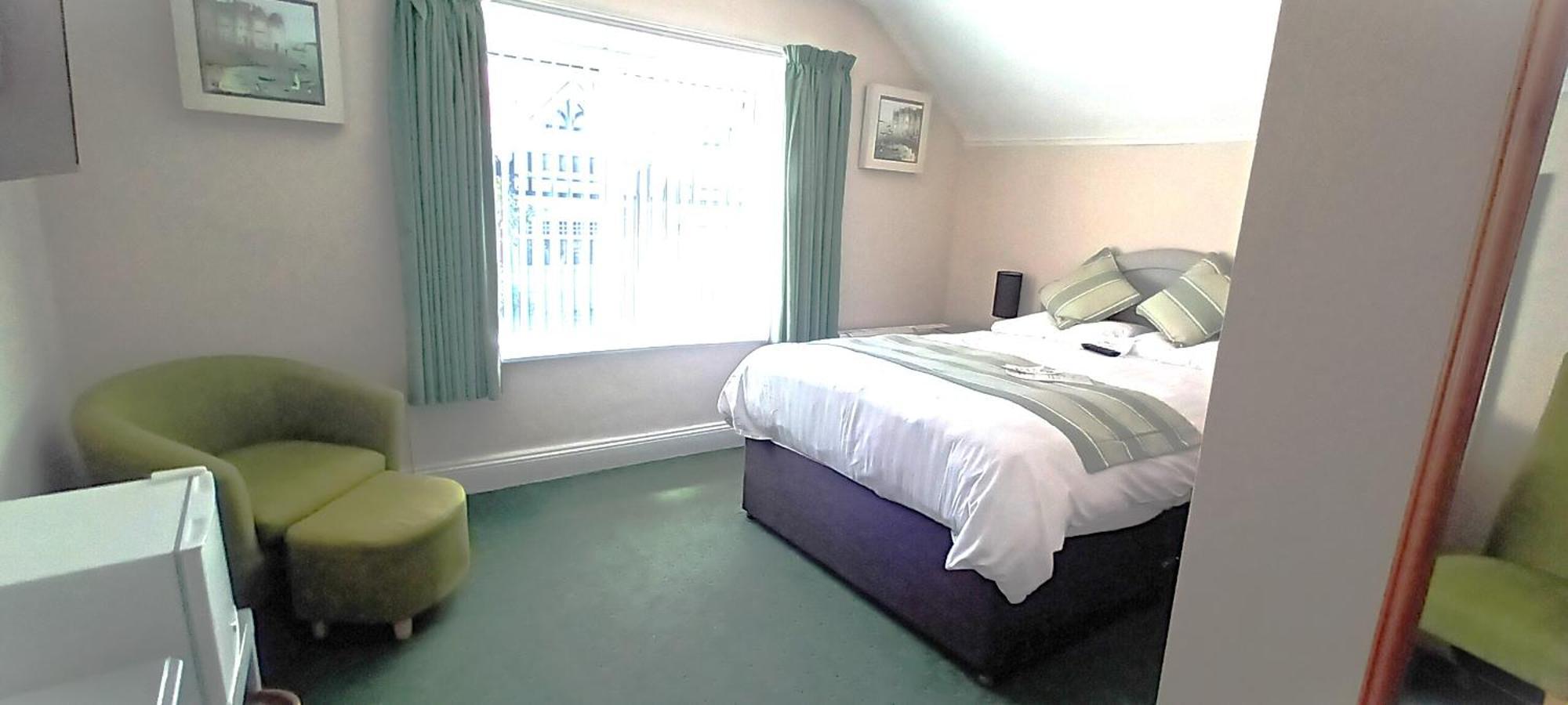 Relax At Rosscourt Guest House-Free On Site Parking (Adults Only) Борнмут Экстерьер фото